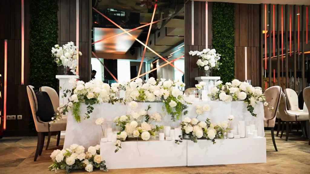 LUX Restaurant gallery 6